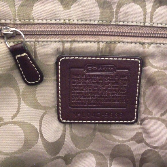 Coach Vintage Soho Leather Flap East/West Satchel in White & Saddle, EUC - Picture 16 of 16